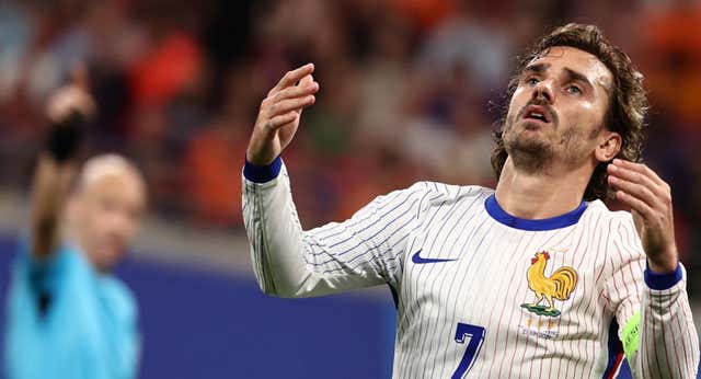 El primer 0-0 de la Euro llega con lío, más dudas de Francia y sin Mbappé