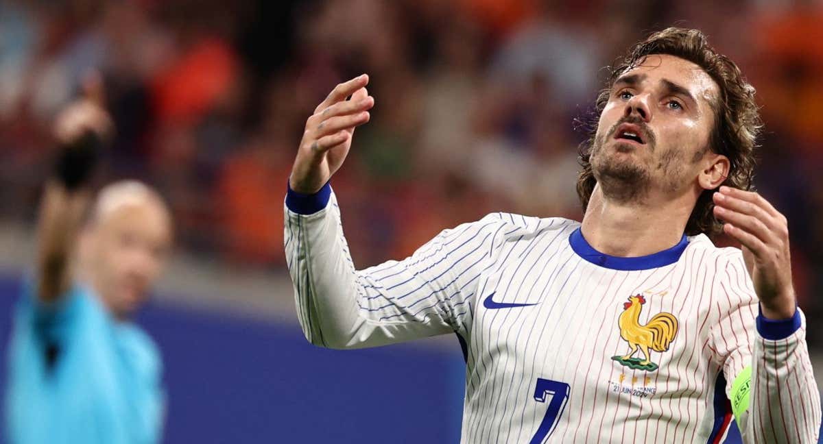 Griezmann lamentándose de una ocasión fallida.