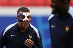 La máscara de Mbappé tendrá que esperar: suplente ante Países Bajos