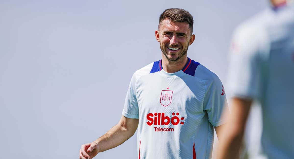 Laporte, durante un entrenamiento con la Selección Española. /EFE