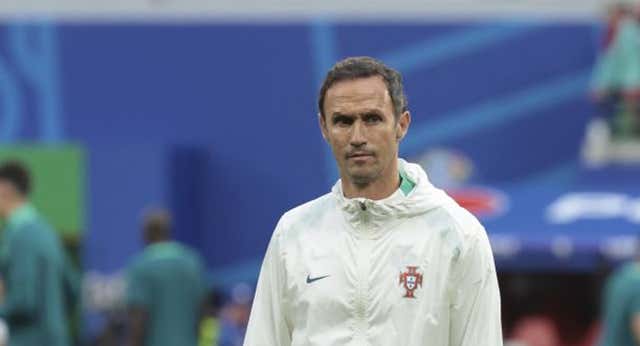 El escudero más fiel de Mourinho que va al corte en tiempos de dudas en Portugal: “Carvalho ya era inteligente como futbolista”