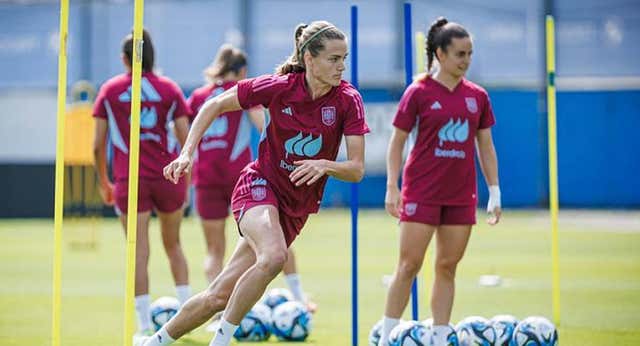 Un overbooking en Las Rozas manda a las campeonas del mundo a San Rafael: la RFEF asegura que no hay conflicto