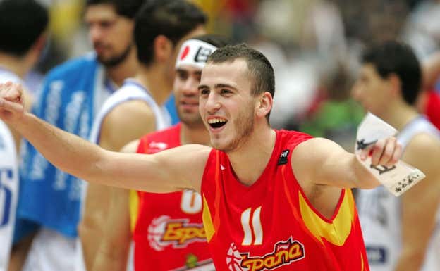 El 'Chacho', tras conquistar el Mundial de Japón de 2006.  AP