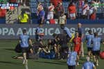 El árbitro asistente guatemalteco del Perú - Canadá se desmaya durante el partido