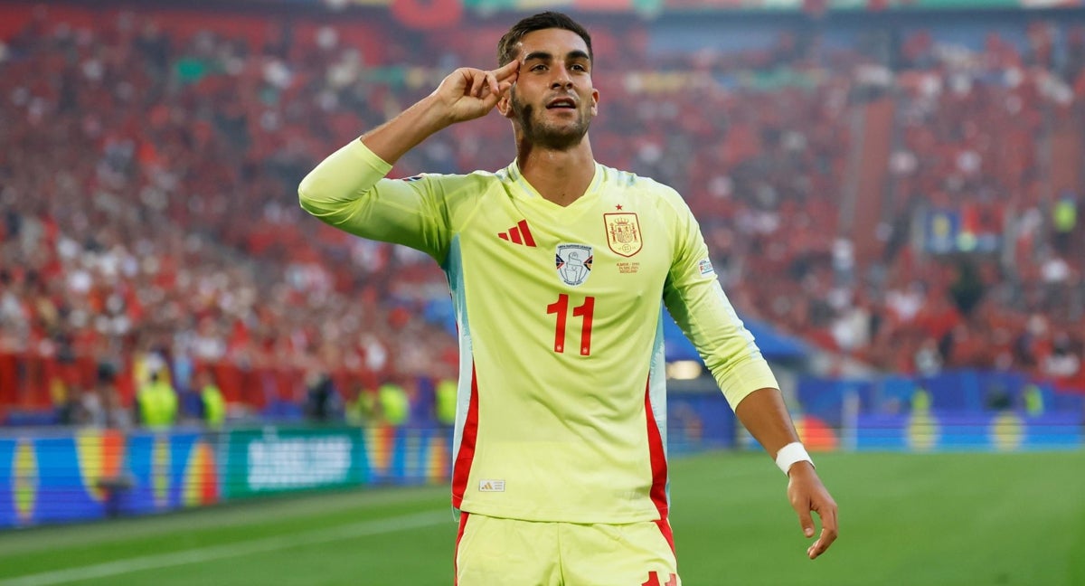 Ferran celebra su gol ante Albania.