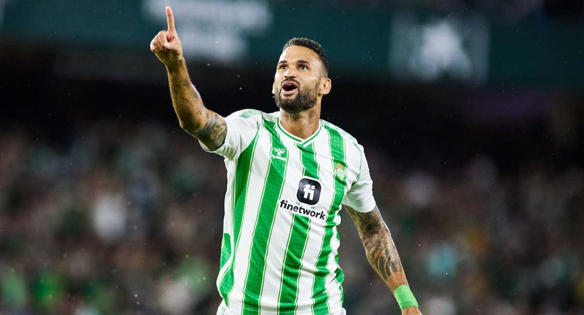 Willian José celebra un gol./EP