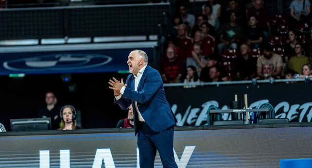 Pablo Laso vuelve a España por «motivos familiares»… y firma por tres años con Baskonia