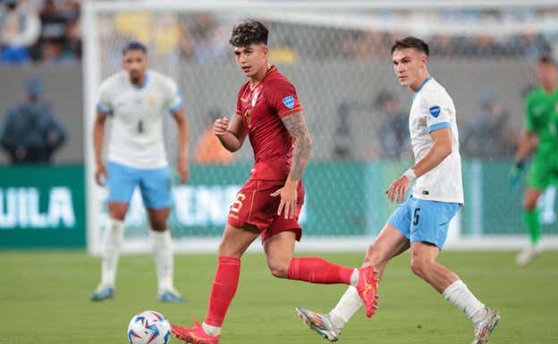 Ugarte fue uno de los mejores ante Bolivia.  REUTERS