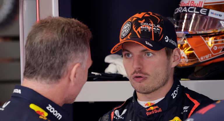 Max Verstappen, charlando en Austria con Christian Horner.