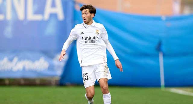 Las Palmas es el mejor colocado para hacerse con Obrador, lateral del Real Madrid Castilla