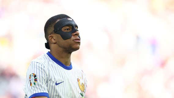 Mbappé, durante el partido ante Bélgica. /AFP