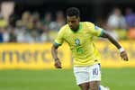 Algo pasa con Rodrygo en Brasil... y no es bueno