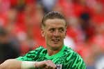 La botella viral de Pickford resultó ser un arma de doble filo: chuleta y distracción
