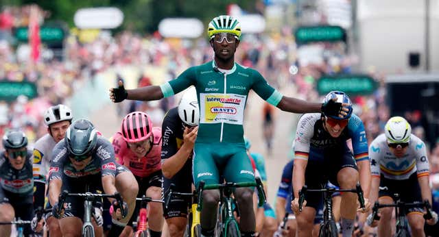 Biniam Girmay suma su segunda victoria al sprint en el Tour de Francia