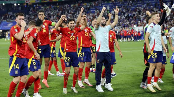 Los jugadores de la Selección, tras meterse en la final. /EFE
