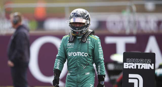 La pillería de Fernando Alonso con la lluvia… que le salió rana: “Poneos las cámaras de los de delante”