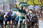 Girmay sigue intratable en otro día dramático para Roglic