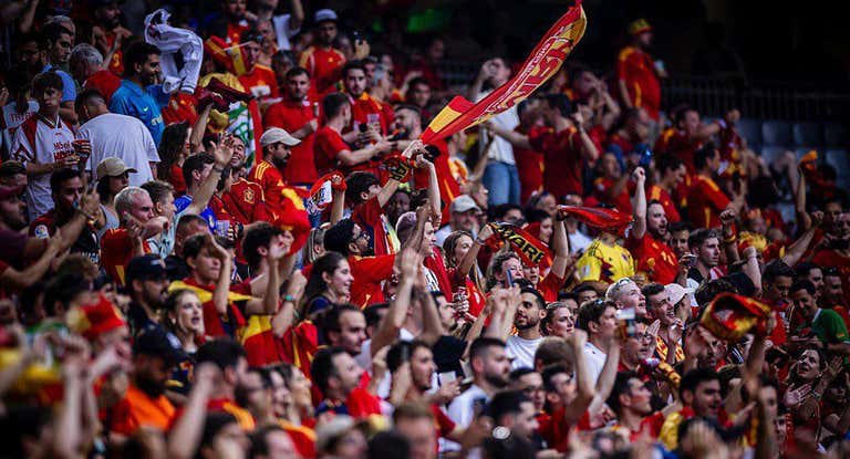 Aficionados españoles durante el encuentro frente a Francia.
