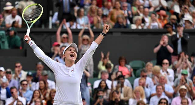 Krejcikova confirma ante Rybakina el caótico Wimbledon en el cuadro femenino