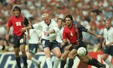 Wembley-96, la bofetada de alcohol a Kiko y más cara de tonto que el día del codazo de Tassotti a Luis Enrique
