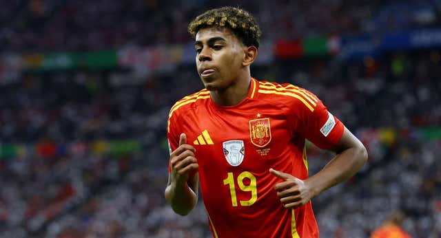 El uno a uno de la Selección, de menos a más: el MVP Nico tiene estrella y el «no llores» que define la grandeza de Carvajal