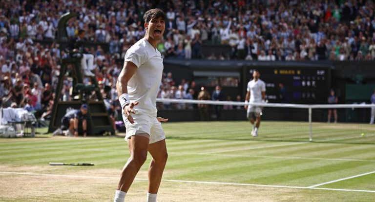Carlos Alcaraz, durante la final de Wimbledon frente a Djokovic.