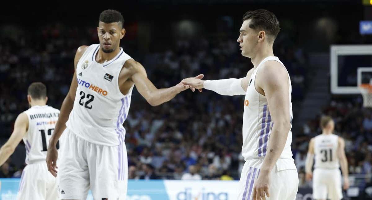 Tavares y Hezonja, durante un partido con el Real Madrid.
