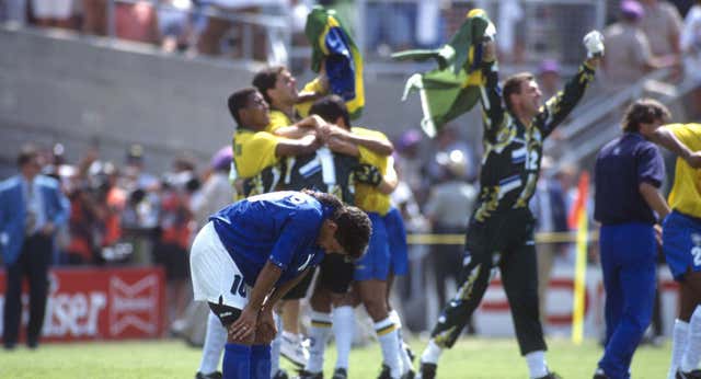 Italia carga contra Arrigo Sacchi por culpar a Roberto Baggio de la derrota en 1994: “No podemos leer estas cosas”