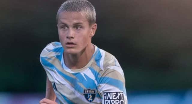 Cavan Sullivan con 14 años y 239 días se ha convertido en el futbolista más joven en debutar en la MLS.