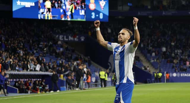 La pesadilla del Espanyol que arrancó con un pulso al Barça y con Braithwaite disfrazado de mascota