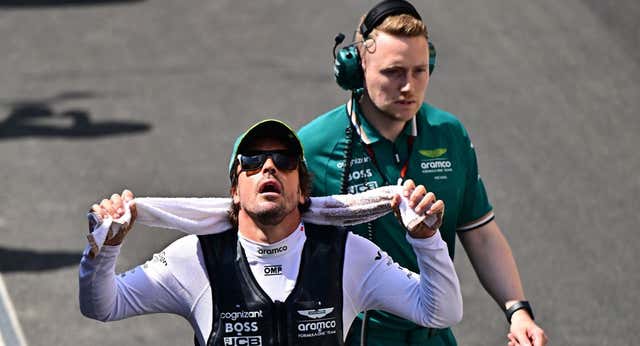 El «sólo dejadme correr» de Fernando Alonso que retrata el fallo garrafal de Aston Martin: «En la vuelta 8 sabía que se acabó la carrera»