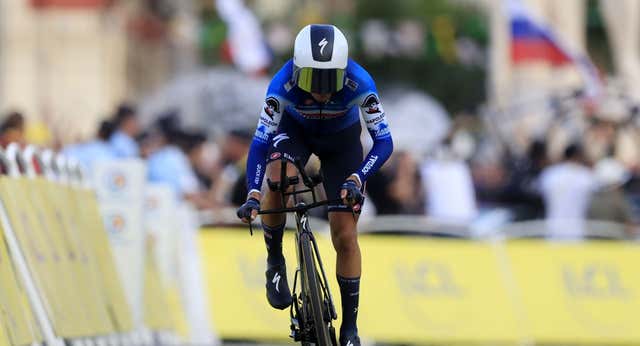 Contador detecta una anomalía en la bicicleta de Landa que engrandece su Tour: «Había tirado la toalla…»