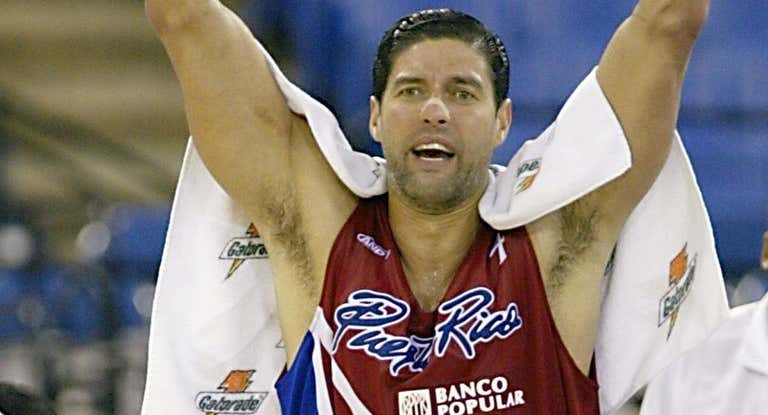 Piculón Ortiz durante el Mundial de baloncesto de Indianápolis en 2002.