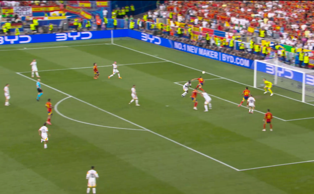 Merino marcó el gol ganador de España ante Alemania de cabeza.  WYSCOUT