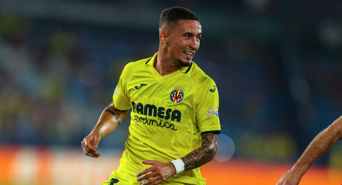 Pino, en un partido con el Villarreal.