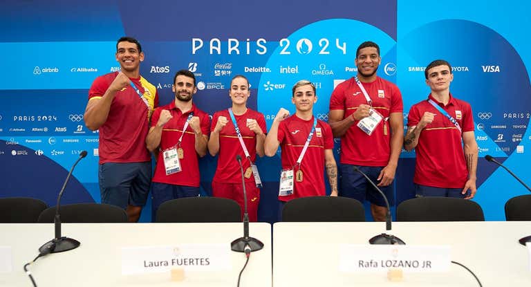 Ayoub Ghadfa, Jose Quiles, Laura Fuertes, Rafa Lozano Jr, Enmanuel Reyes Pla y Oier Ibarreche.