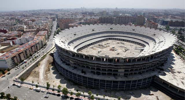 El Gobierno no se rinde y media ante FIFA para colar a Valencia y Vigo como sedes del Mundial