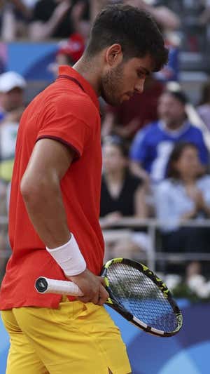Alcaraz ganó Roland Garros y Wimbledon con un dolor en la pierna que ahora es vox populi en su camino al oro