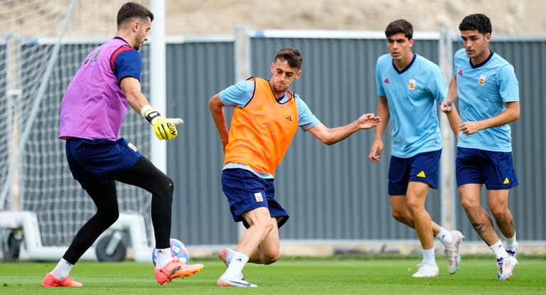 La Selección española de fútbol entrenando en Francia