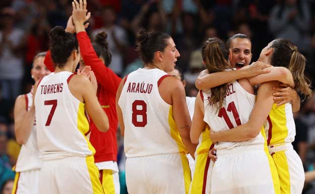 Momento de la celebración de la victoria ante China. Reuters