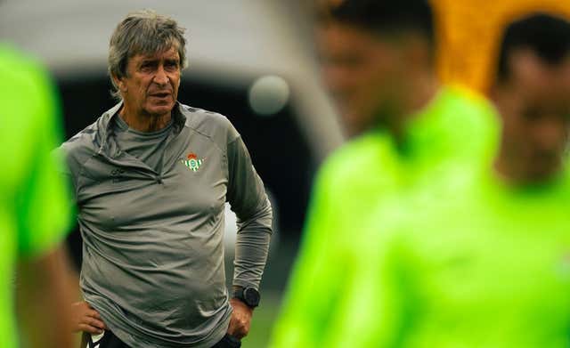 El rival ucraniano del Betis en la Conference League pide un cambio de árbitro por sus lazos con Rusia