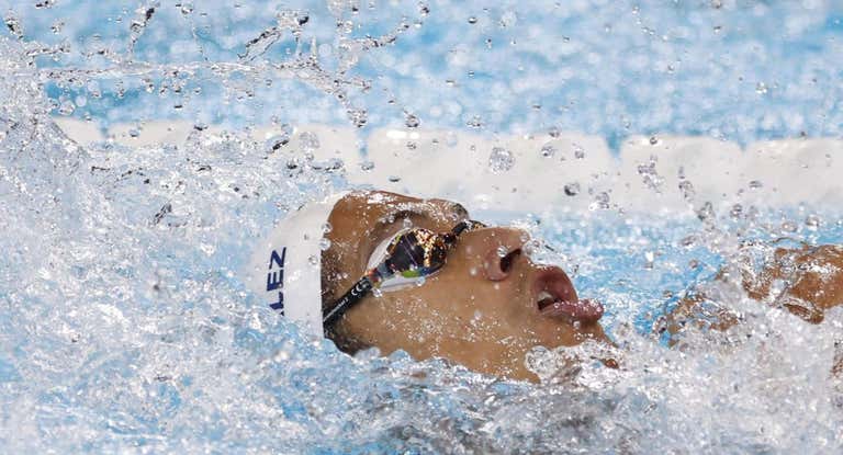 Hugo González, durante la final de los 200 espalda en los Juegos Olímpicos de París.