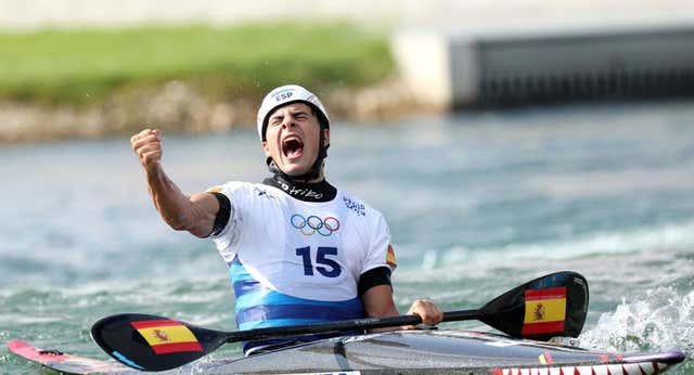 Pau Echaniz hereda con su bronce las medallas de su madrastra Maialen Chourraut: «Nos hicimos mejores el uno al otro»