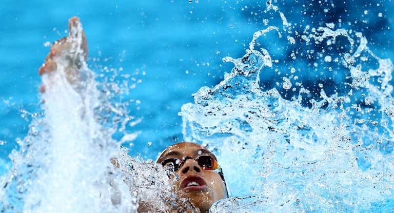 Hugo González ya está en las finales de los 200 metros espalda de París 2024.