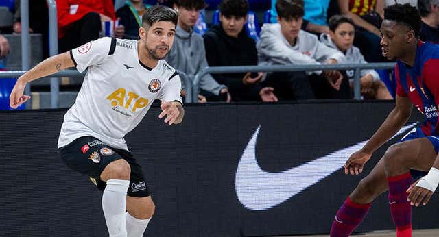 El Riga paga la cláusula de Claudino para olvidar a Ricardinho