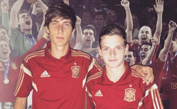 Miranda y Sergio Gómez con la Sub-17.  Instagram.