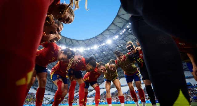 La Selección se repone entre el silencio y la conjura… y recibe el aliento del «capitán» Sergio Ramos