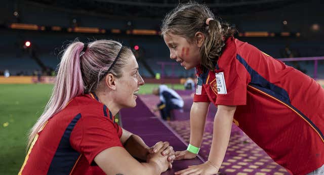 El cambio de paradigma en el fútbol convierte a Alexia Putellas en la «jefa favorita» de las niñas españolas