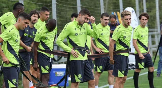 Robert Navarro, un año sin dorsal en la Real Sociedad… antes de fichar por el Athletic