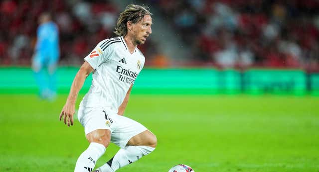 Ancelotti emite señales desde el banquillo con Modric y Endrick